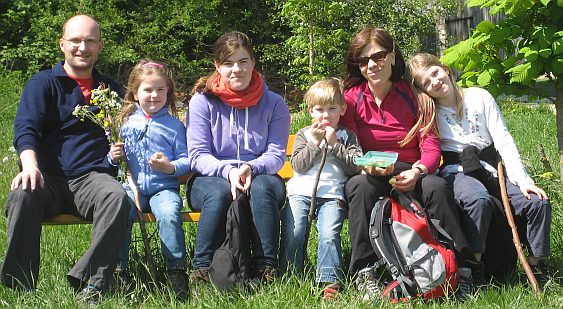 Familienfoto auf einer Wanderung in der Fränk. Schweiz (Mai 2012) Familienfoto