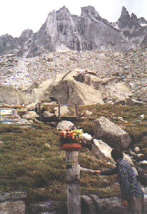 Blick von der Sciora-Hütte zur Sciora-Gruppe Foto